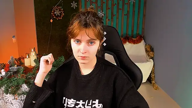 LolaAsmus online show from December 18, 1:17 pm