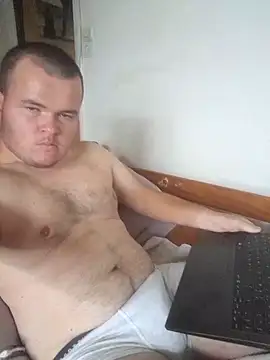 Snapshot of clemhotxxxx chatting on September 10, 11:21 am clemhotxxxx online show from September 10, 11:21 am