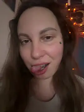 Yanacool007 online show from February 18, 9:05 am