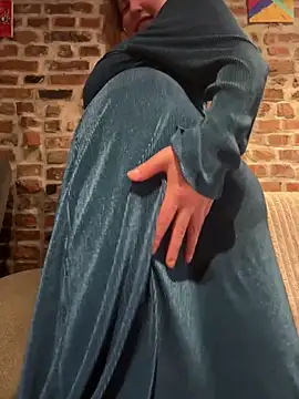 Yanacool007 online show from April 7, 8:20 pm