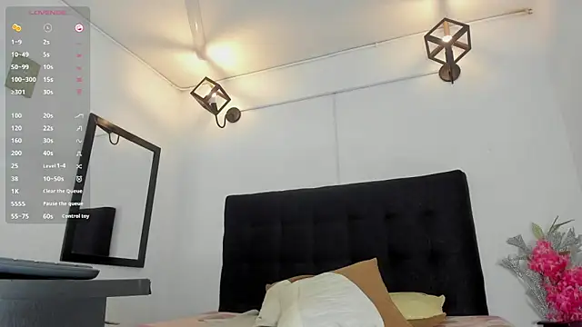 brittany williams  online show from April 15, 12:45 pm