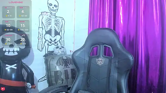 Snapshot of jonson- chatting on October 22, 9:36 pm jonson- online show from October 22, 9:36 pm