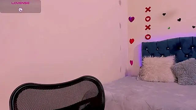 linda alana online show from March 18, 9:43 pm