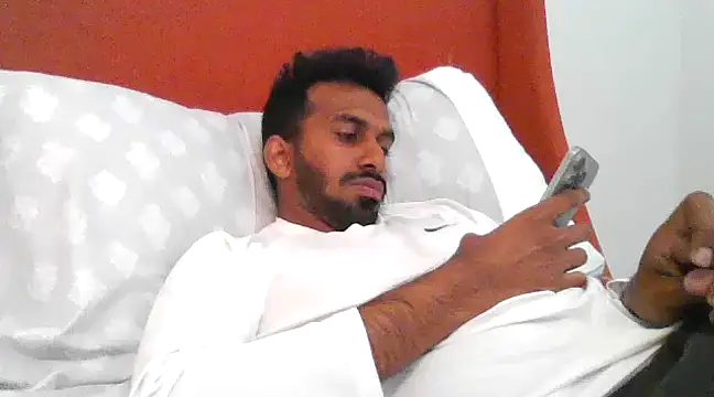 skinny  boy   online show from February 21, 7:10 pm