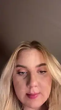 Snapshot of lwikaaa chatting on March 21, 8:18 pm lwikaaa online show from March 21, 8:18 pm