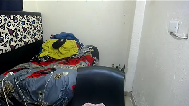 shopyymessyy online show from March 26, 10:15 pm