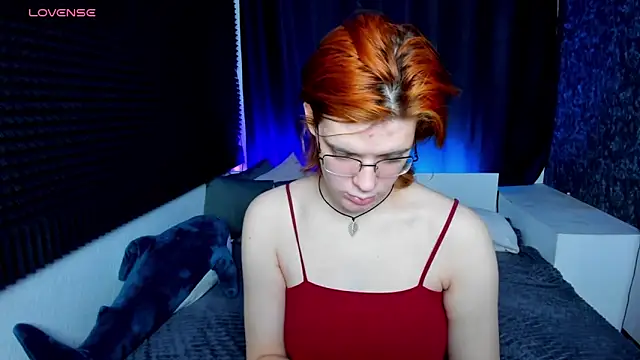 KIKI Krash online show from December 9, 10:22 am