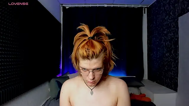 KIKI Krash online show from December 11, 1:49 pm