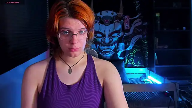KIKI Krash online show from December 17, 3:17 pm