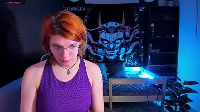 KIKI Krash online show from December 17, 6:20 pm