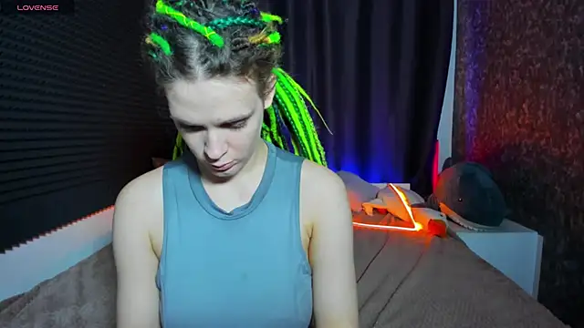 KIKI Krash online show from October 19, 10:16 am