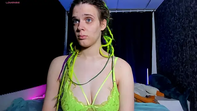 KIKI Krash online show from November 13, 10:03 am