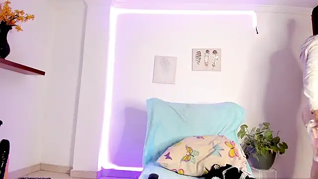 anniesweet- online show from November 13, 1:10 pm