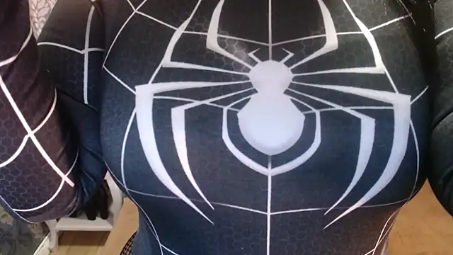 Sofiacowperx online show from October 25, 6:57 pm