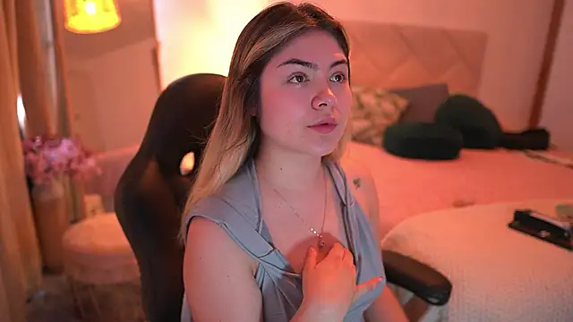 Lau Bee online show from October 19, 5:24 pm