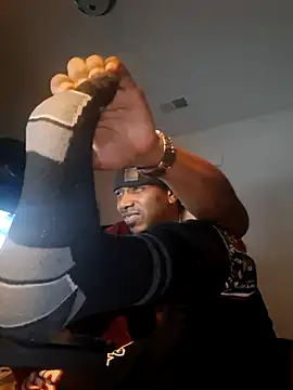 bigboytoy912 online show from March 22, 7:34 am