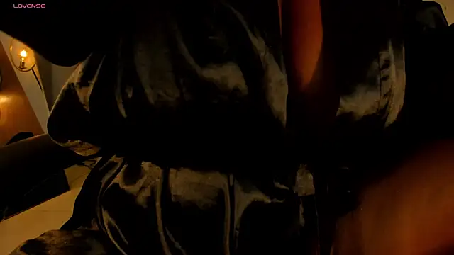 Snapshot of SavannahStorm chatting on November 13, 10:58 am SavannahStorm online show from November 13, 10:58 am