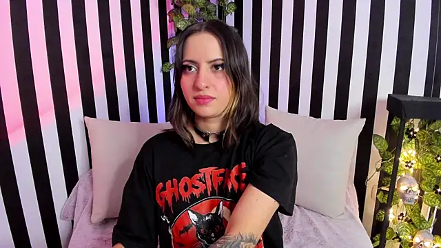 liz goth online show from May 29, 2:15 pm