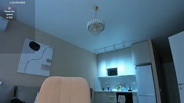 Snapshot of miss_shine chatting on December 10, 5:07 am miss shine online show from December 10, 5:07 am