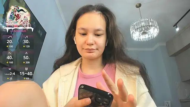 Snapshot of miss_shine chatting on January 5, 3:43 am miss shine online show from January 5, 3:43 am