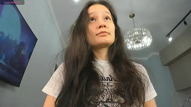 Snapshot of miss_shine chatting on January 31, 4:03 am miss shine online show from January 31, 4:03 am