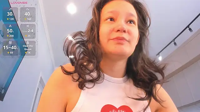 Snapshot of miss_shine chatting on March 23, 4:38 am miss shine online show from March 23, 4:38 am