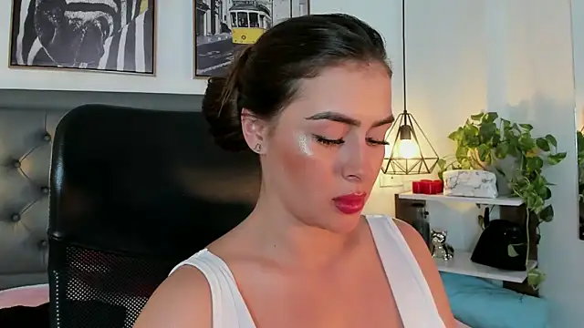 Snapshot of alicee_cooper chatting on March 10, 5:39 pm alicee cooper online show from March 10, 5:39 pm