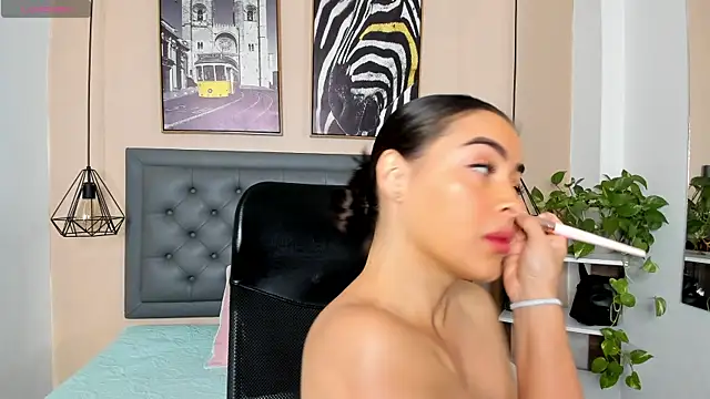 Snapshot of alicee_cooper chatting on September 9, 2:38 pm alicee cooper online show from September 9, 2:38 pm