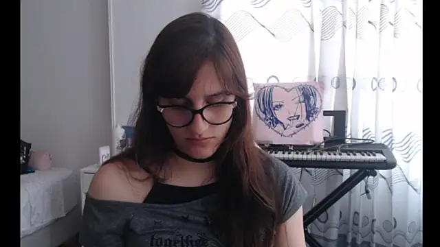 Snapshot of Alice_love29 chatting on July 22, 2:20 pm Alice love29 online show from July 22, 2:20 pm