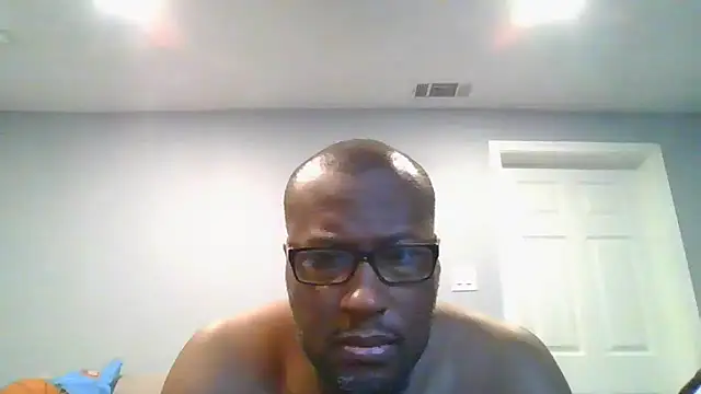 Snapshot of littbbc chatting on October 2, 7:21 pm littbbc online show from October 2, 7:21 pm