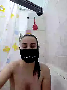 Snapshot of MikaKors chatting on January 25, 7:17 am MikaKors online show from January 25, 7:17 am