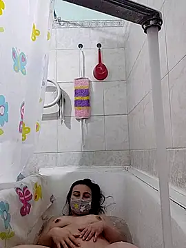 Snapshot of MikaKors chatting on February 24, 6:26 pm MikaKors online show from February 24, 6:26 pm