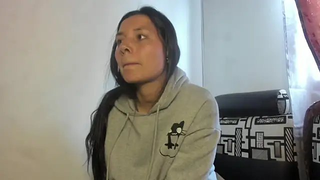 Snapshot of Nathaly_love96 chatting on June 9, 7:36 pm Nathaly love96 online show from June 9, 7:36 pm