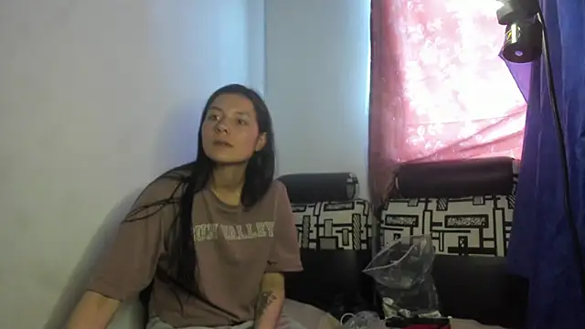 Snapshot of Nathaly_love96 chatting on June 12, 7:13 pm Nathaly love96 online show from June 12, 7:13 pm