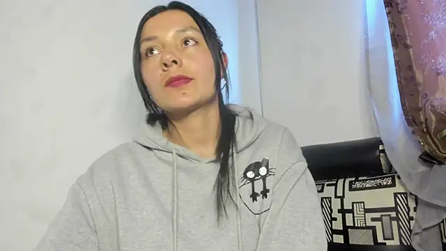 Snapshot of Nathaly_love96 chatting on July 15, 10:37 pm Nathaly love96 online show from July 15, 10:37 pm