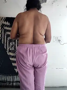 illay love online show from February 9, 7:23 am