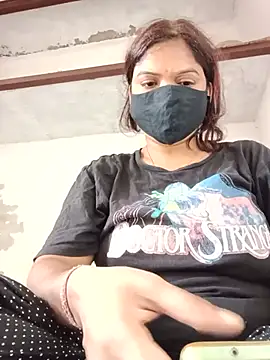 Snapshot of illay_love chatting on July 15, 5:02 am illay love online show from July 15, 5:02 am