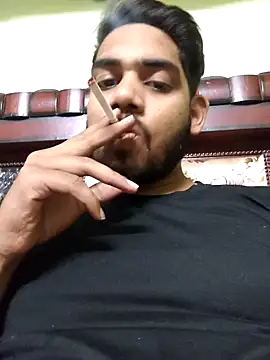 Rajsingh9650 online show from December 1, 2:11 pm