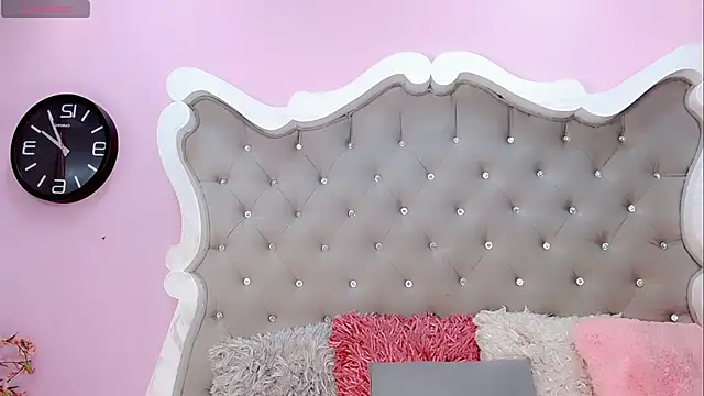 Sophia-Isabella online show from February 23, 7:49 pm