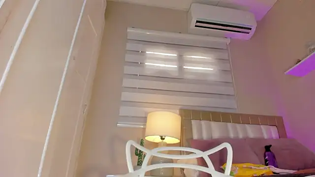 zoe sky  online show from January 9, 2:40 pm