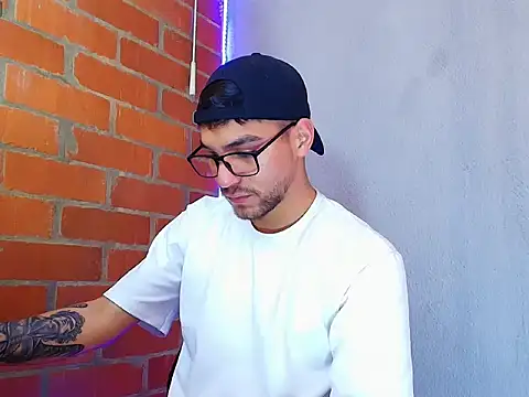 Leandro valenzuela online show from September 29, 5:40 pm