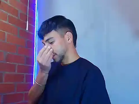 Leandro valenzuela online show from November 10, 3:00 pm