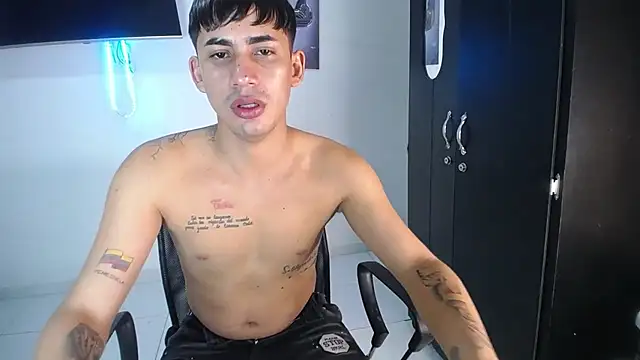 boy latino sex online show from October 15, 6:13 am