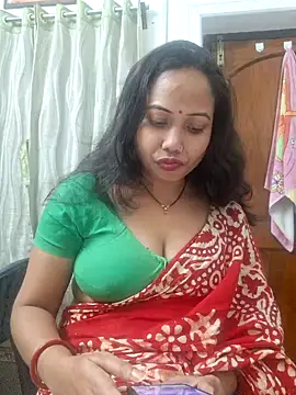 DREAM GIRL-30 online show from January 3, 2:30 pm