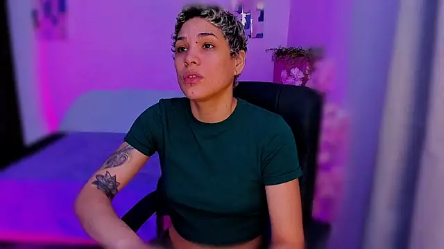 Charlee pink online show from November 24, 8:19 pm