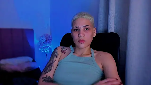 Charlee pink online show from February 8, 6:39 am