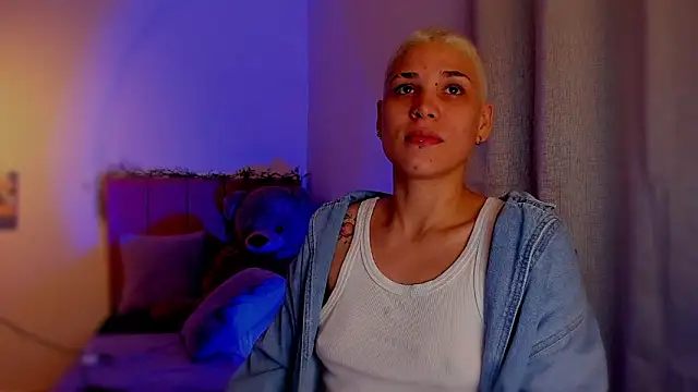 Charlee pink online show from March 5, 8:49 pm