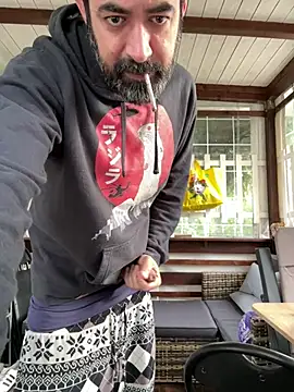 Snapshot of spermtronic chatting on May 13, 5:38 am spermtronic online show from May 13, 5:38 am