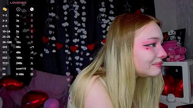 ElswythCovil online show from February 14, 4:09 am