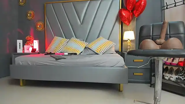 Snapshot of Laurenwells_ chatting on February 15, 11:03 pm Laurenwells online show from February 15, 11:03 pm